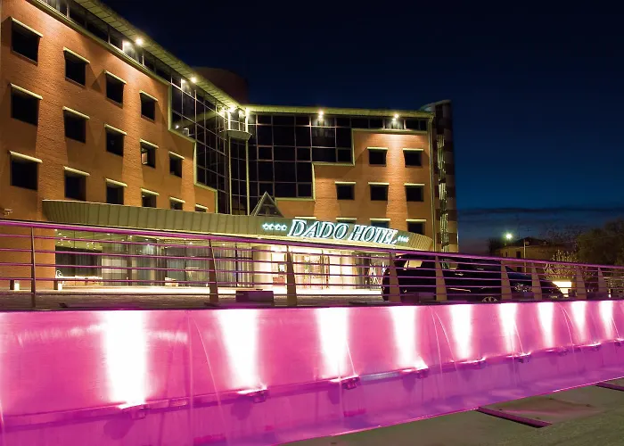 Hotel Dado International