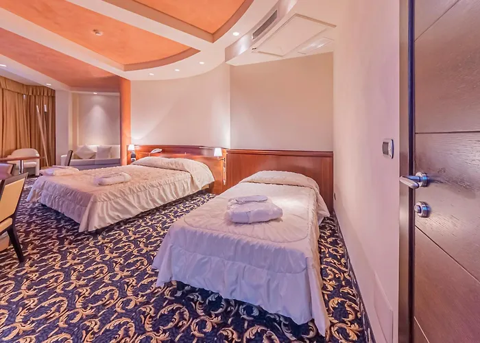 Dado International Hotel Parme