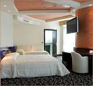Hotel Dado International