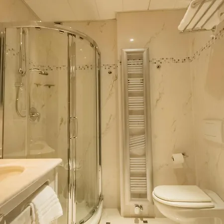 Dado International Hotel 4*