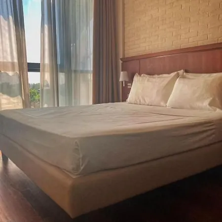 Hotel Dado International