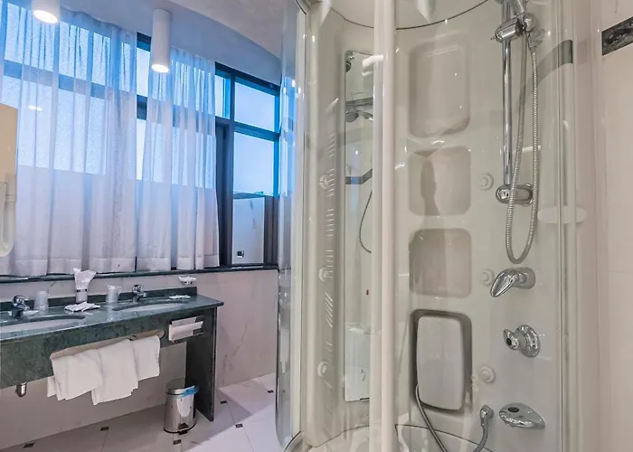 Hotel Dado International